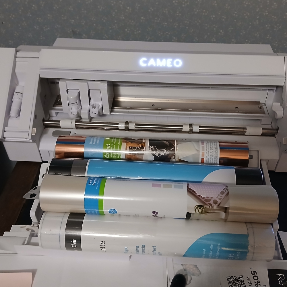 Silhouette Cameo 4, 12" Cutting Machine +Lots of Extras, Vinyl, Blades, Mats